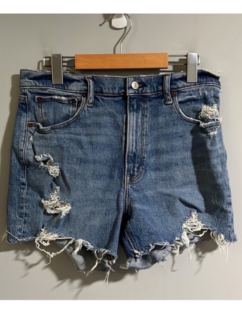 Abercrombie & Fitch Distressed High Rise 4" Denim Jean Mom Shorts